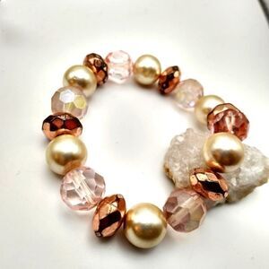 Pink crystal costume bracelet‎